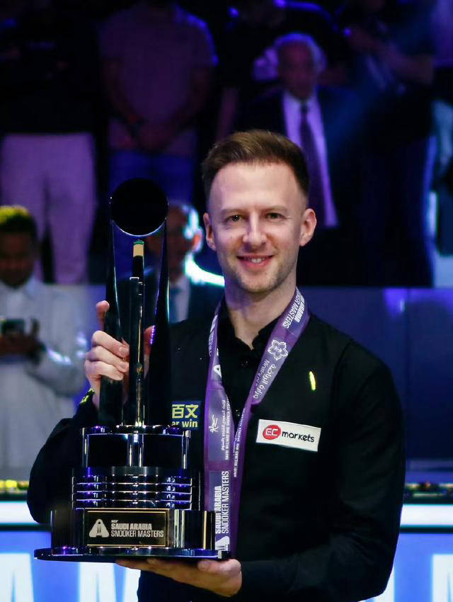 拼抢积极的 拼抢积极的