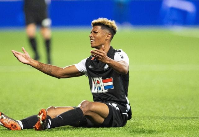 养年轻球员 养年轻球员