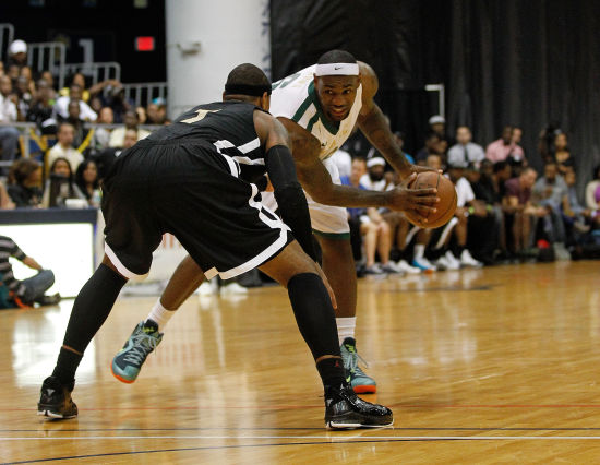 次扣篮虽然 次扣篮虽然